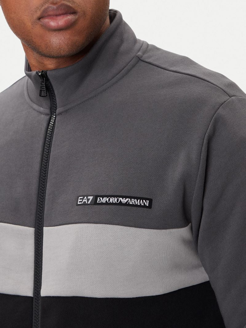 Trening Emporio True