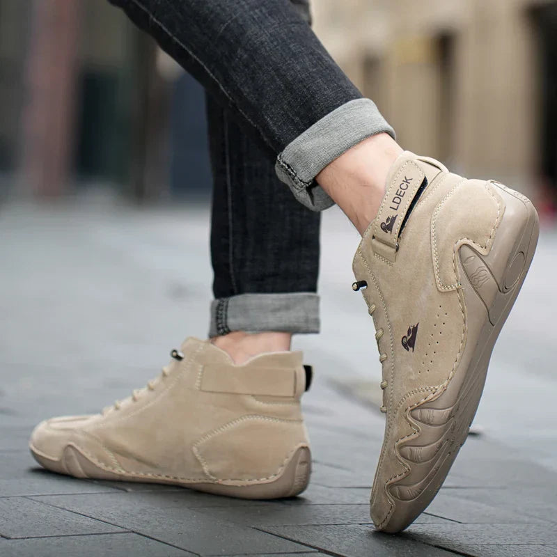 Luxury Casual Shoes Men Sneakers 2023 Male High Top Sneakers Winter Warm Designer Fashion Loafers Lace Up Shoes Men Ankle Boots