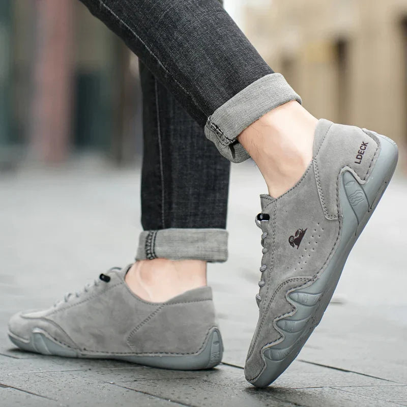 Luxury Casual Shoes Men Sneakers 2023 Male High Top Sneakers Winter Warm Designer Fashion Loafers Lace Up Shoes Men Ankle Boots