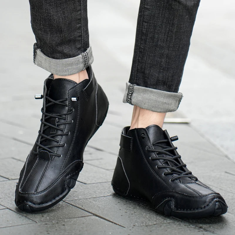 Luxury Casual Shoes Men Sneakers 2023 Male High Top Sneakers Winter Warm Designer Fashion Loafers Lace Up Shoes Men Ankle Boots
