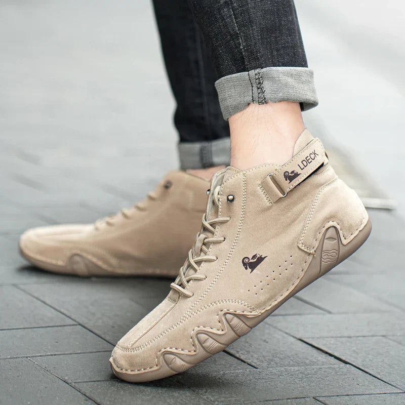 Luxury Casual Shoes Men Sneakers 2023 Male High Top Sneakers Winter Warm Designer Fashion Loafers Lace Up Shoes Men Ankle Boots
