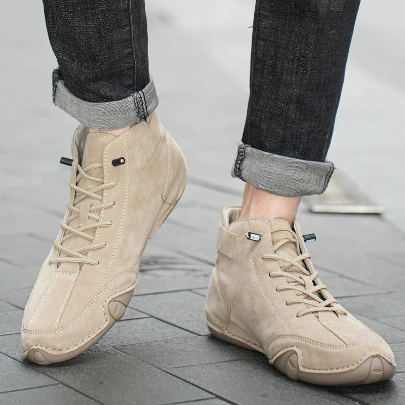 Luxury Casual Shoes Men Sneakers 2023 Male High Top Sneakers Winter Warm Designer Fashion Loafers Lace Up Shoes Men Ankle Boots