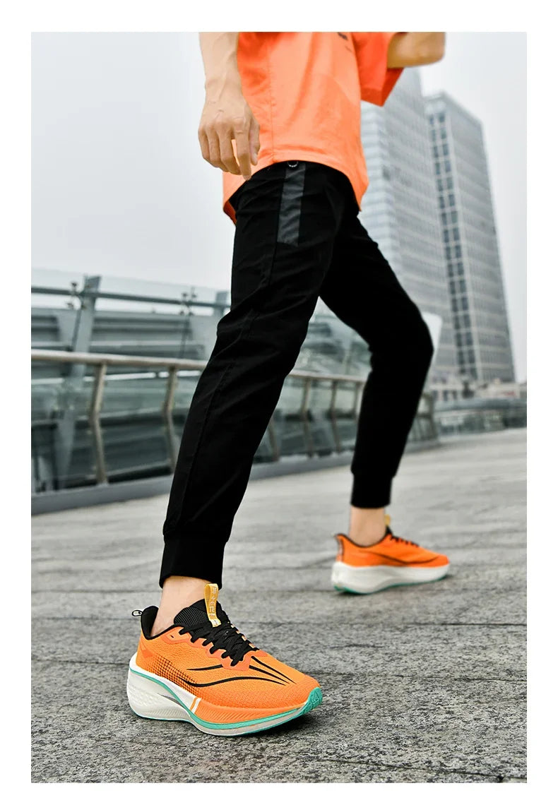 Adidasi Maraton Carbon