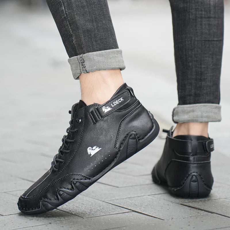 Luxury Casual Shoes Men Sneakers 2023 Male High Top Sneakers Winter Warm Designer Fashion Loafers Lace Up Shoes Men Ankle Boots