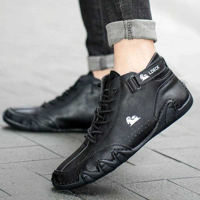 Luxury Casual Shoes Men Sneakers 2023 Male High Top Sneakers Winter Warm Designer Fashion Loafers Lace Up Shoes Men Ankle Boots