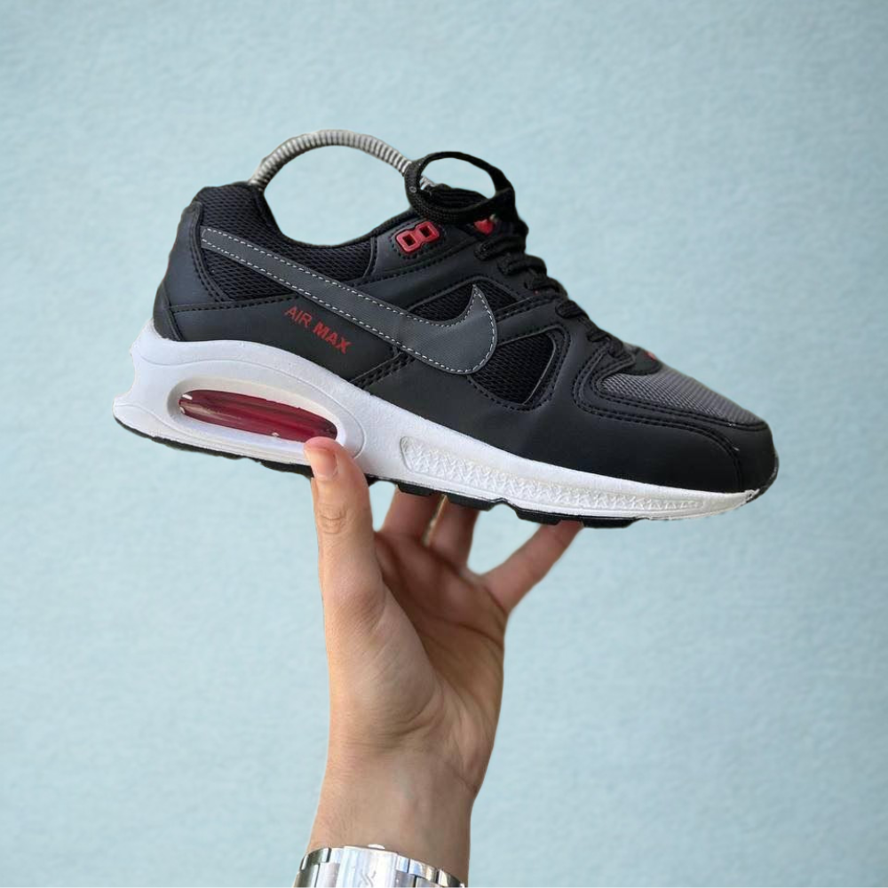 Adidași Nike Air Max – Tehnologie, Stil și Confort Emblematic